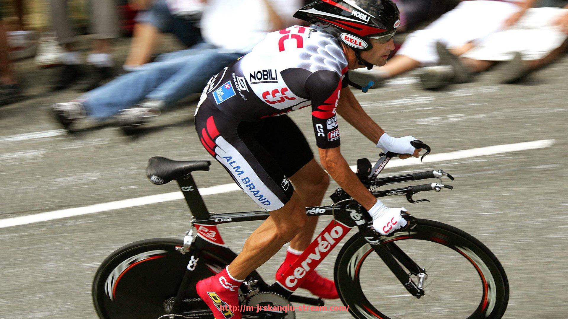 JRS低调看球-英超莱斯特城现任主教练是谁?他的执教风格和成绩如何?(英超球队莱斯特城外号)